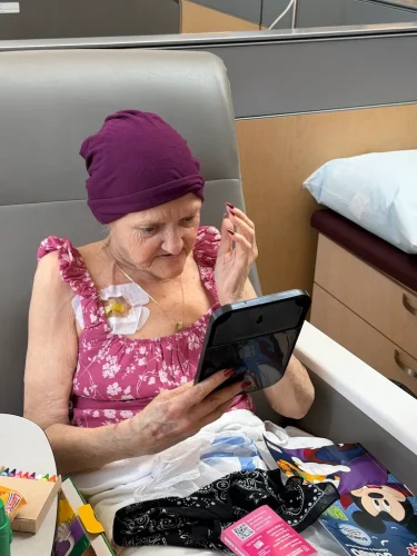 15cehmo-hats-9-29-26-giveback-00